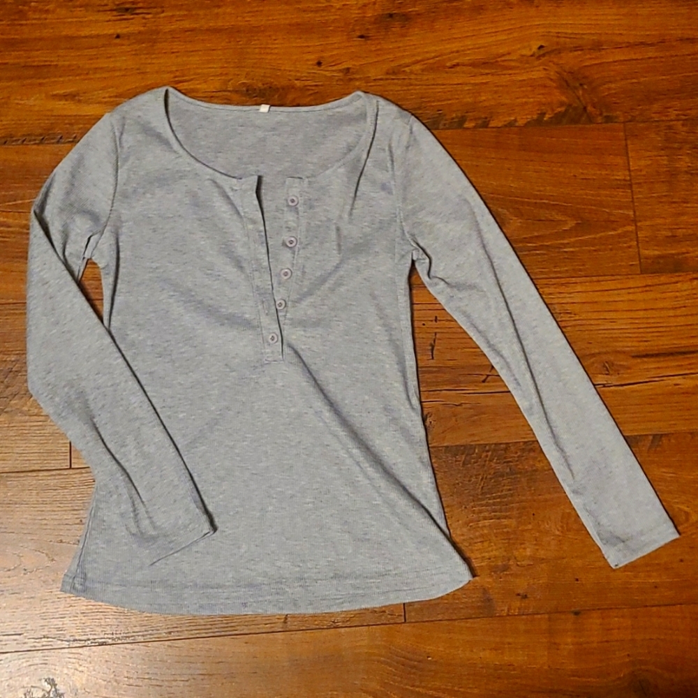 Light  Gray long sleeve henley shirt